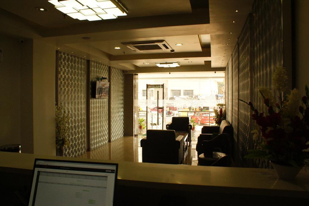 Ruby Pride Luxury Hotel 3*