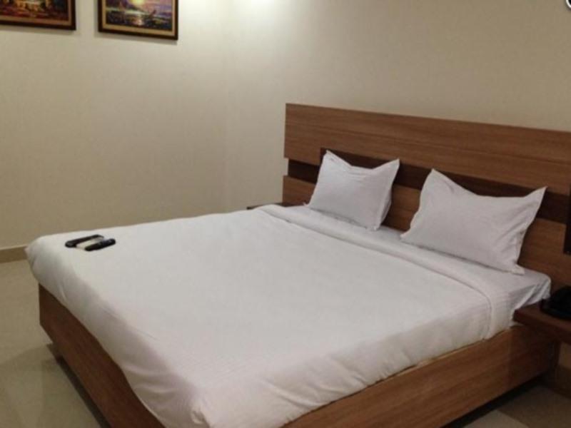 Treebo Pride Botanica 3* Hyderabad