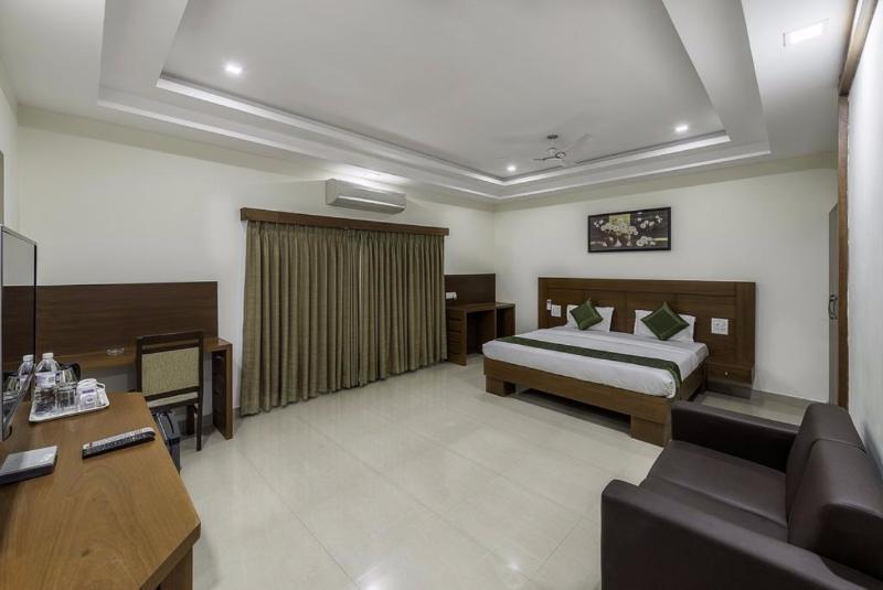 Hotel Capital O 9960 Hotel Grand Himayat