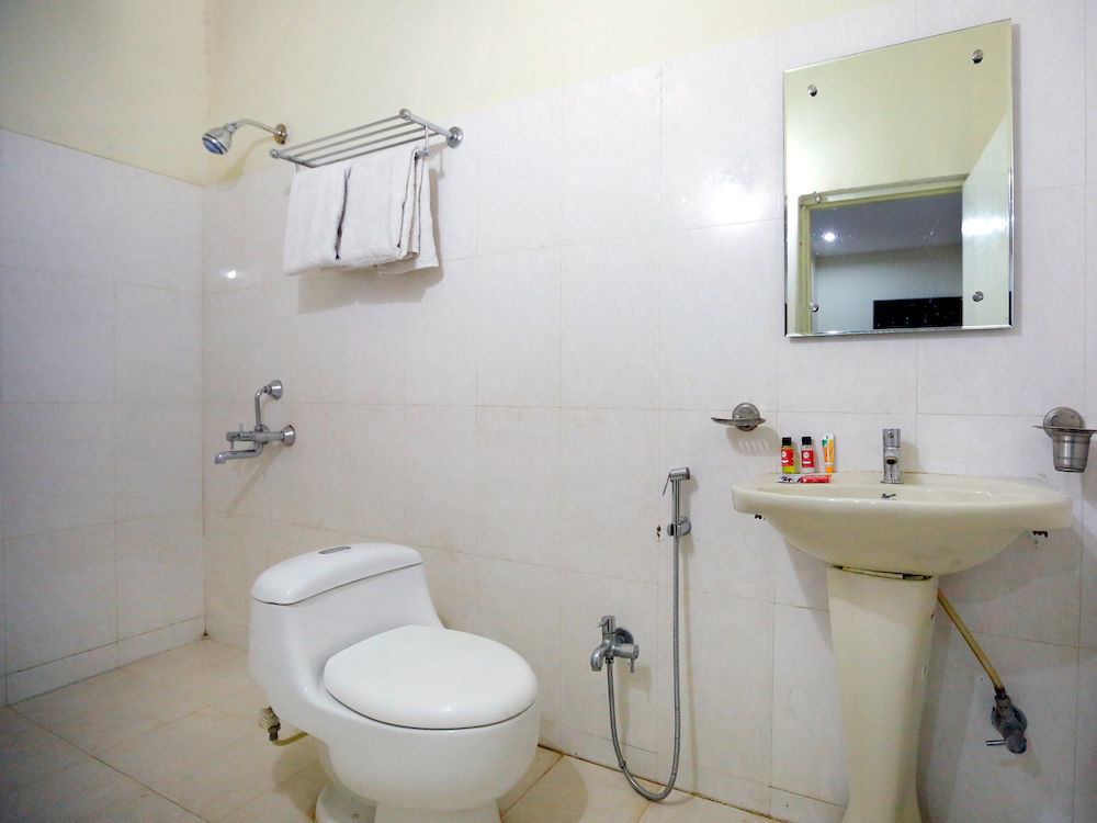 Oyo 588 Kmr Hospitality Services 3* Hyderabad