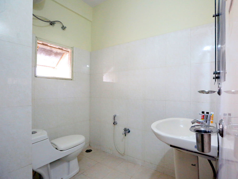 Oyo 588 Kmr Hospitality Services Hyderabad