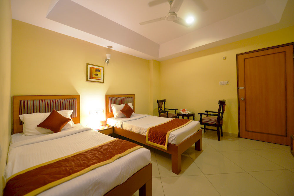 Oyo Secretariat Hotel Hyderabad