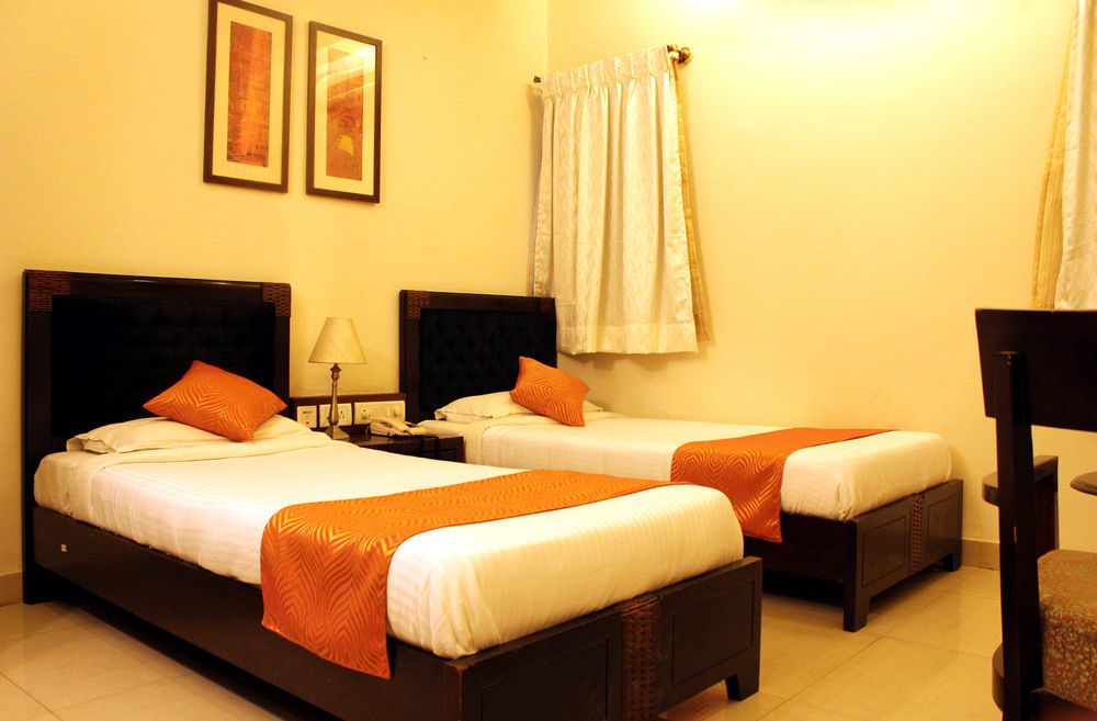 Oyo Secretariat Hotel Hyderabad