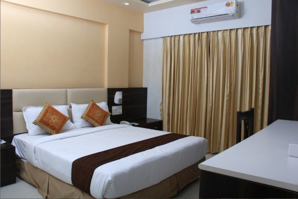Oyo Secretariat Hotel 3*