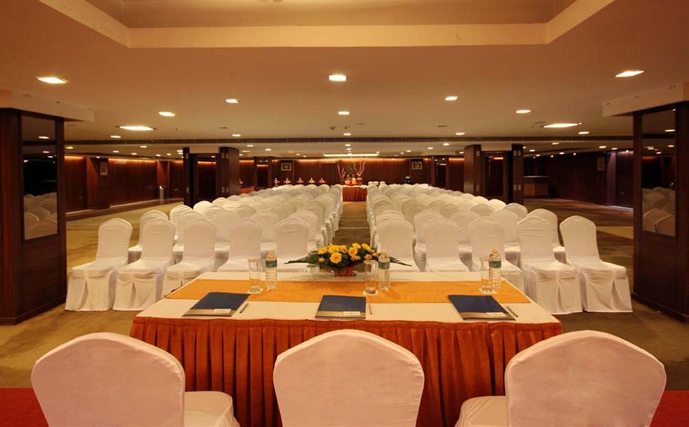 Hotel One Continent Atria
