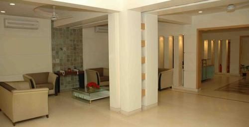 Loginn Hotel 2*