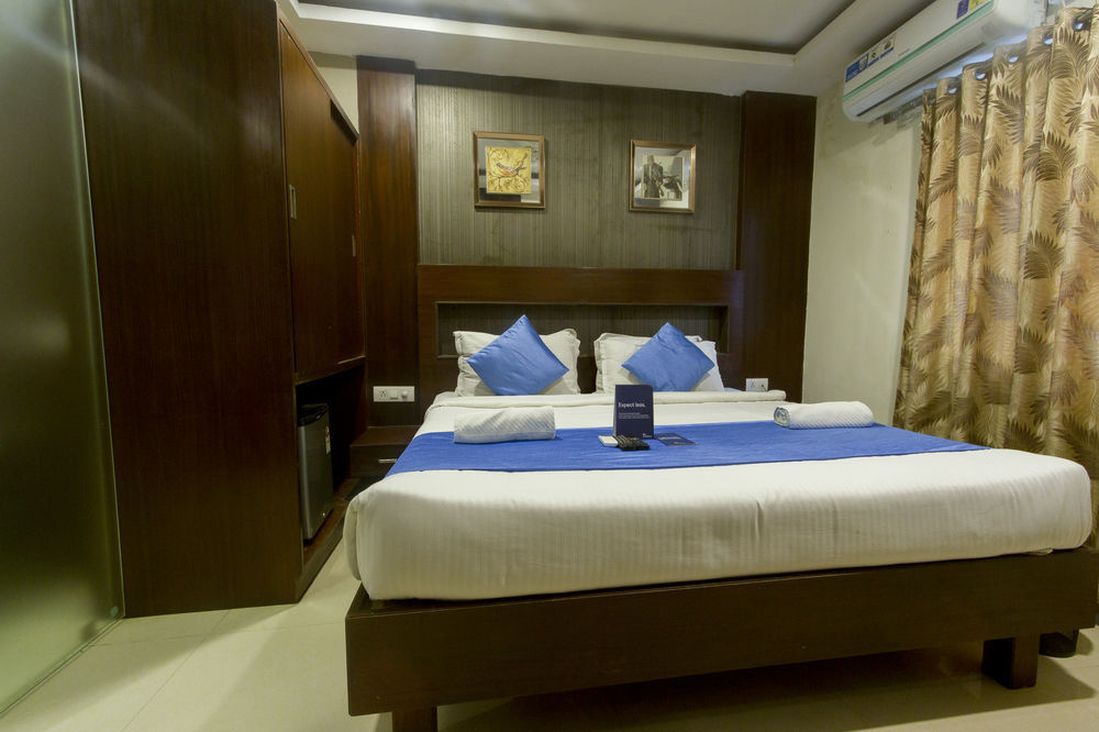 Fabhotel Avs Kukatpally Hotel