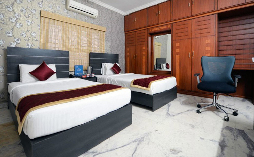 Hotel Oyo Whitefields Hyderabad