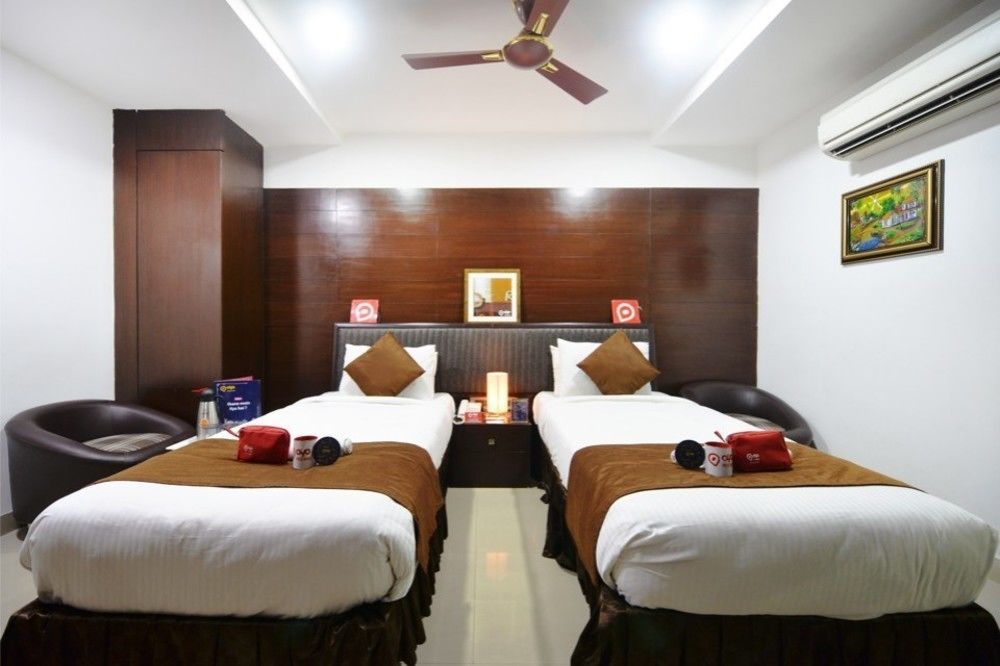 Oyo Premium Lb Nagar Hotel Hyderabad