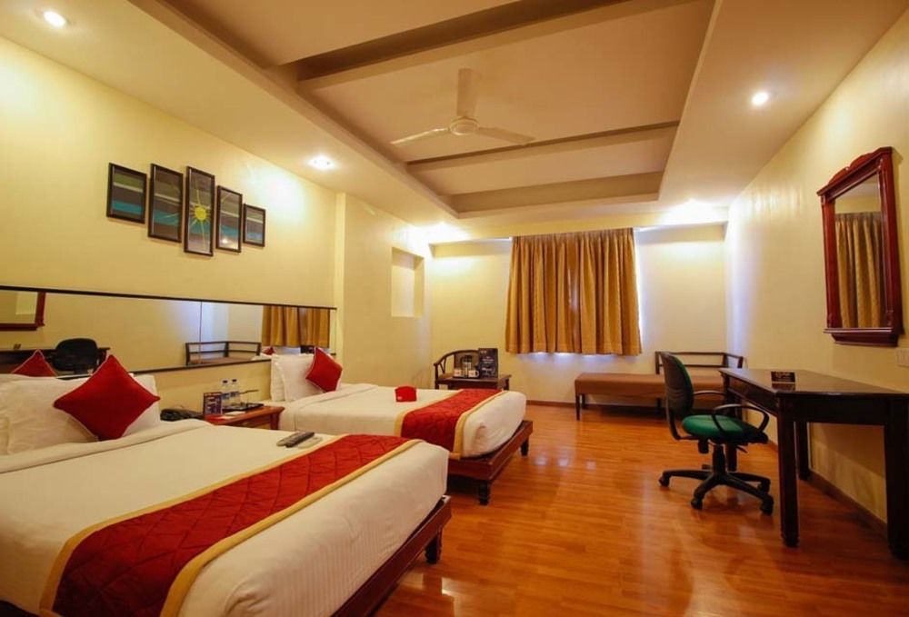 Oyo Lakdi Ka Pul Global Hospital Hotel