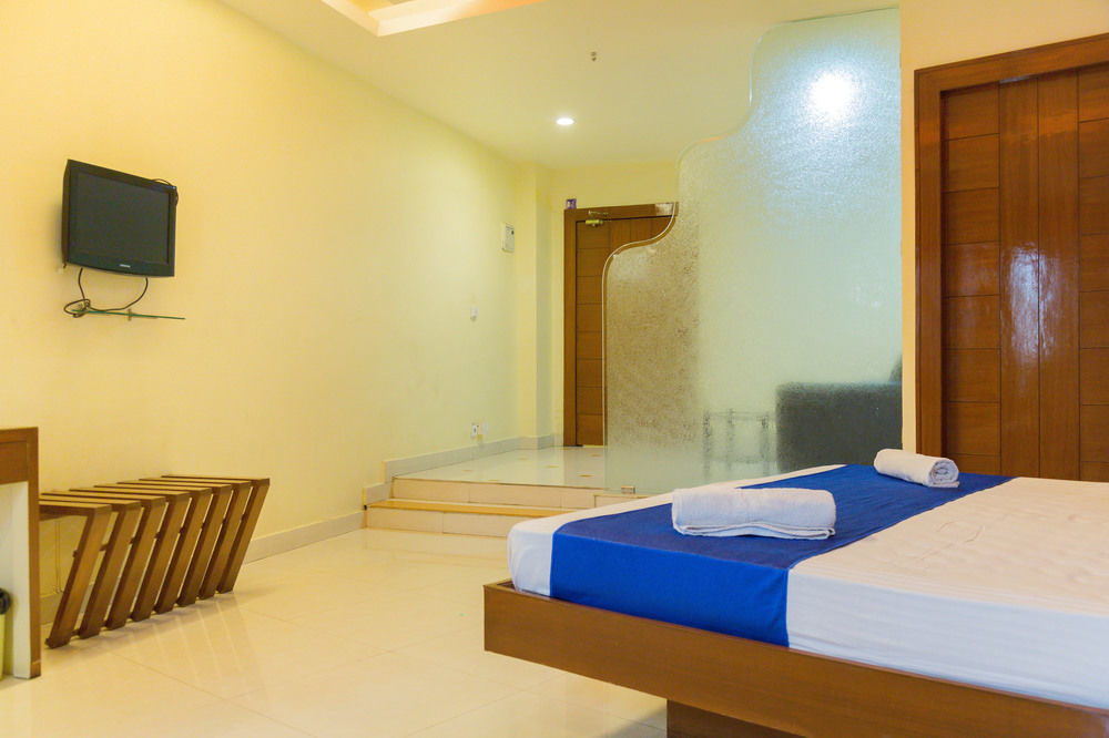 Zo Abids Lb Stadium Hotel