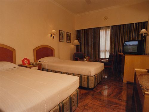 Hotel Kamat Lingapur Hyderabad
