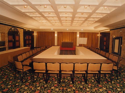 Kamat Lingapur Hotel 2*