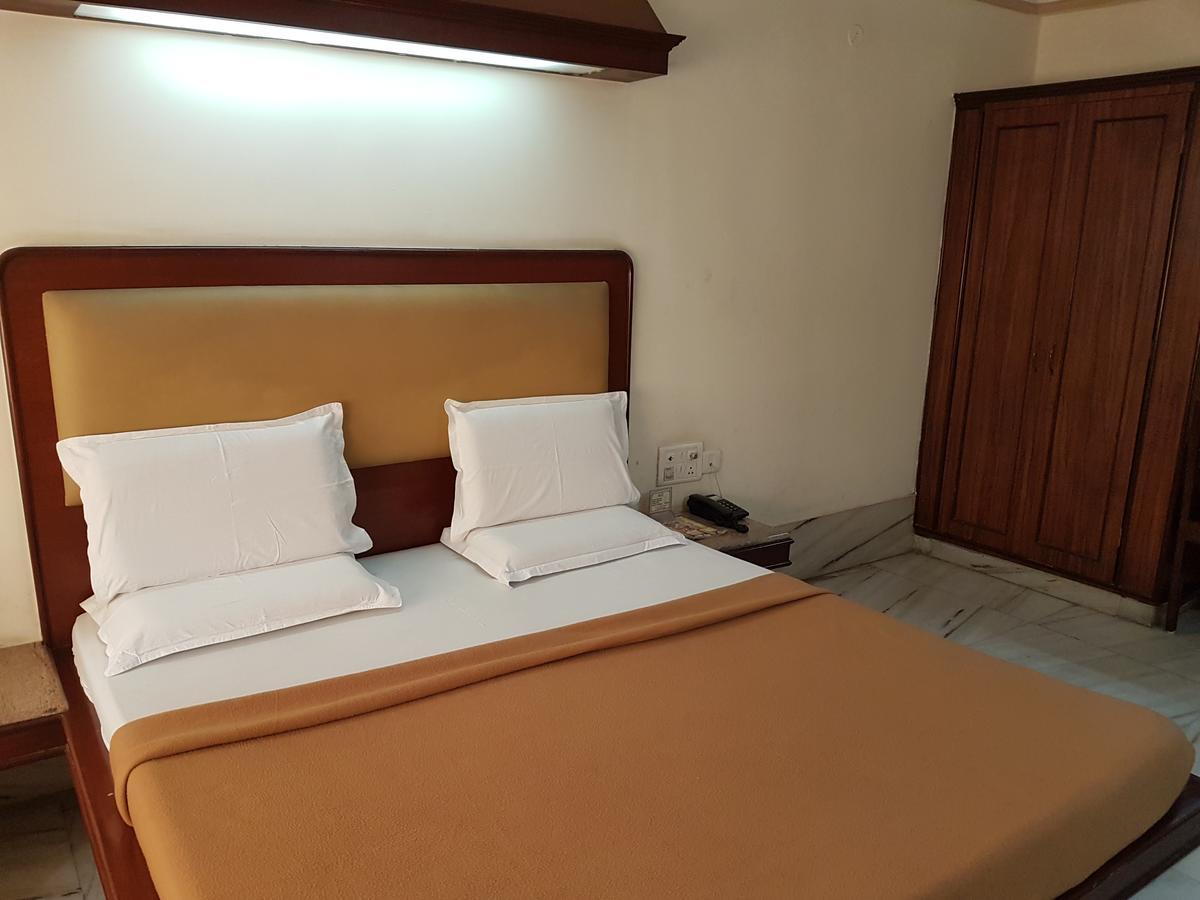 Rajmata Hotel