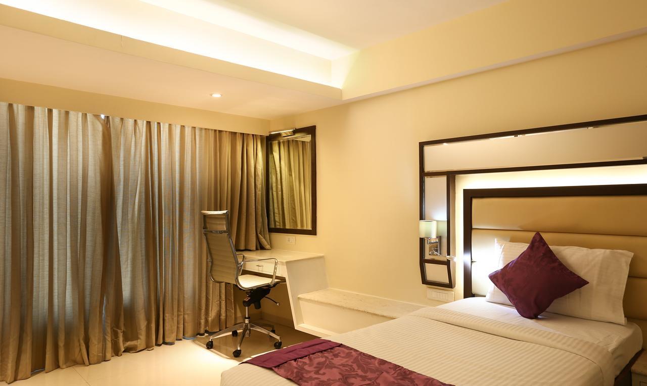Hotel Treebo Tryst Metropolis Hyderabad