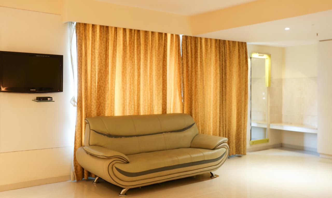 Treebo Tryst Metropolis Hyderabad