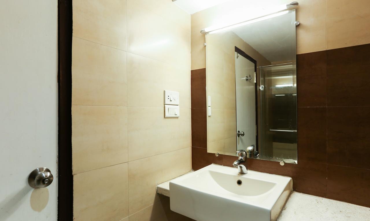 Treebo Tryst Metropolis 3* Hyderabad
