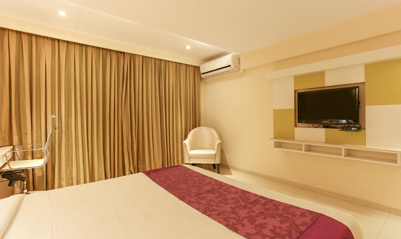 Treebo Tryst Metropolis Hotel