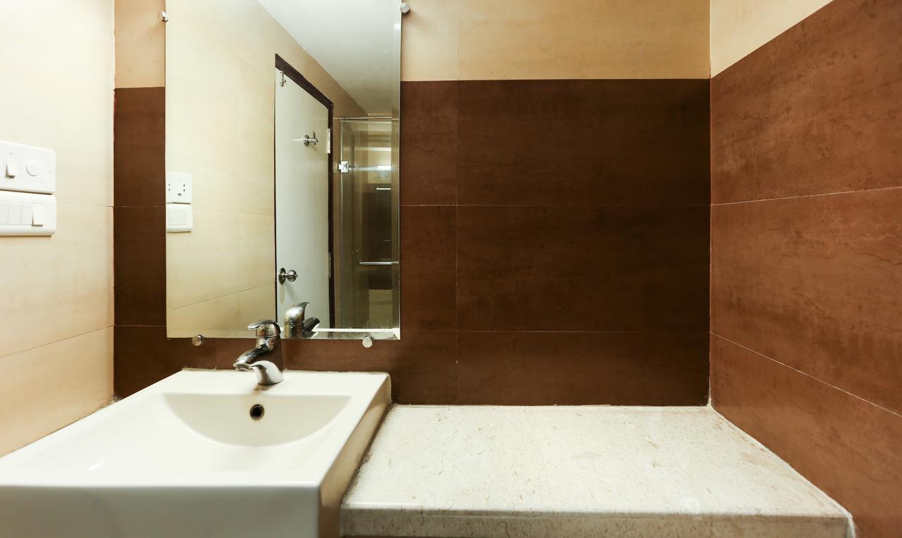 Treebo Tryst Metropolis Hyderabad