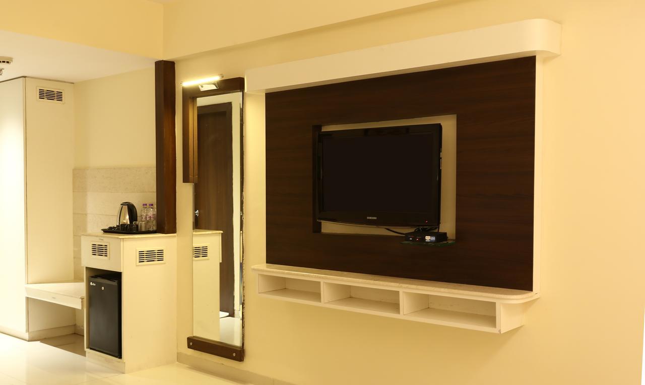 Treebo Tryst Metropolis Hotel Hyderabad