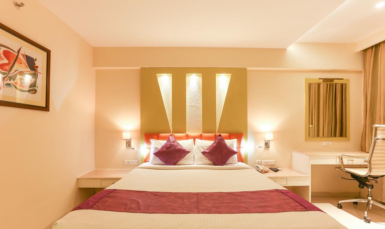 Treebo Tryst Metropolis 3*