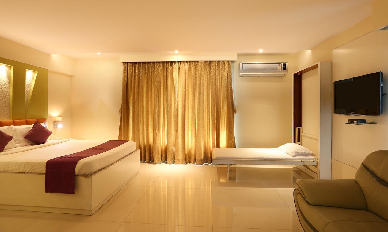 Treebo Tryst Metropolis Hyderabad