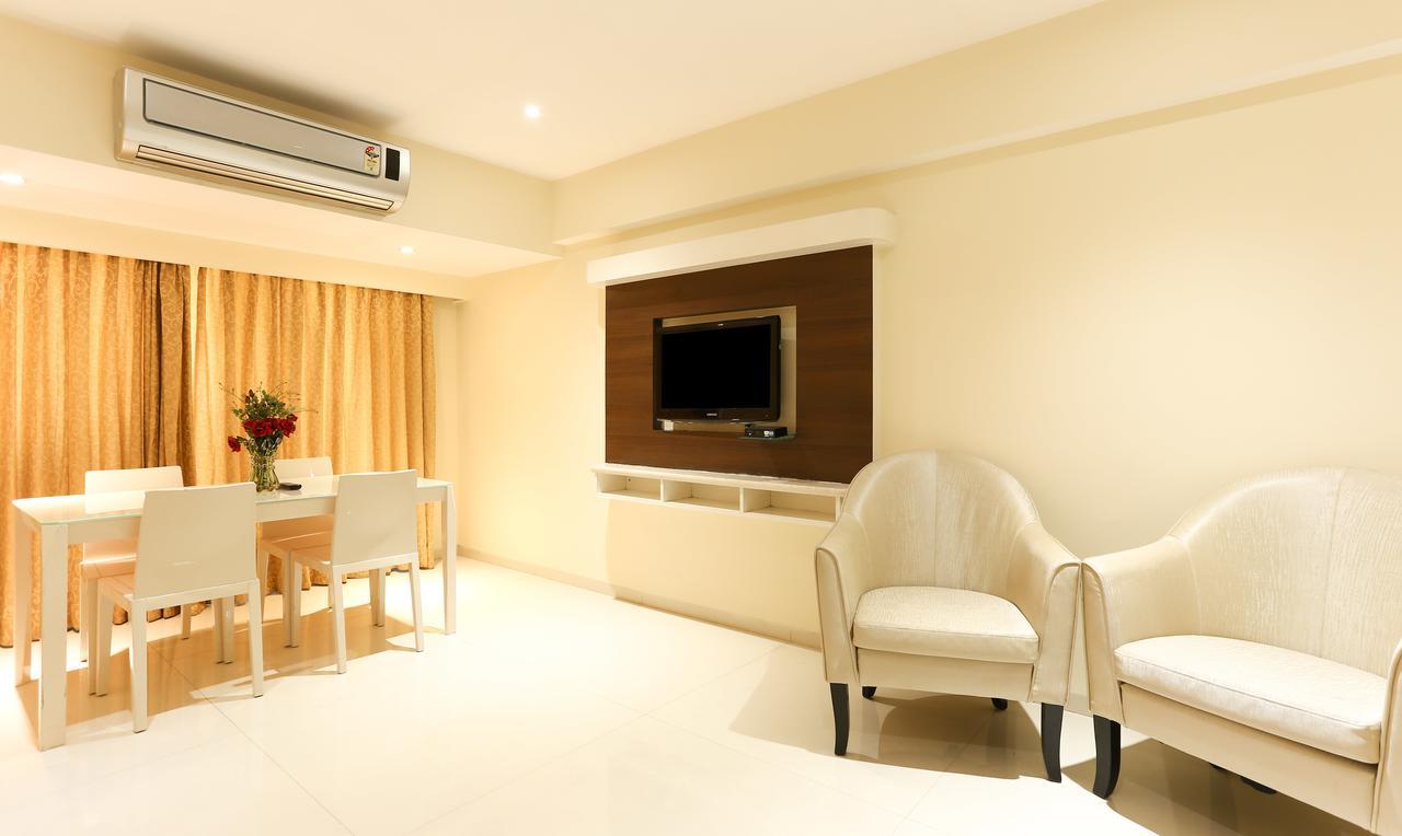Treebo Tryst Metropolis Hotel