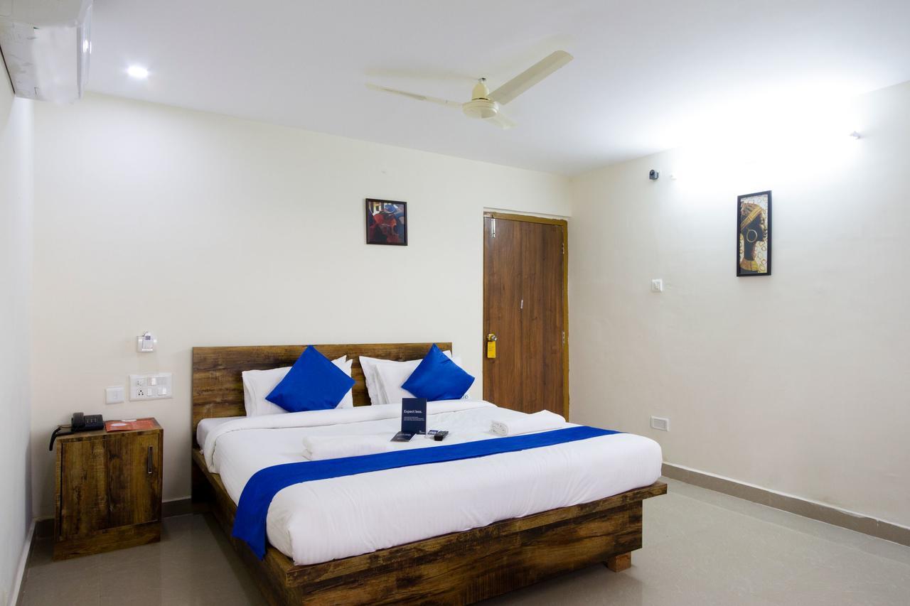 Fabhotel Lotus Hitech City 3*