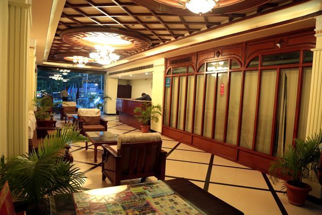 Hollyhock Hotel 3*