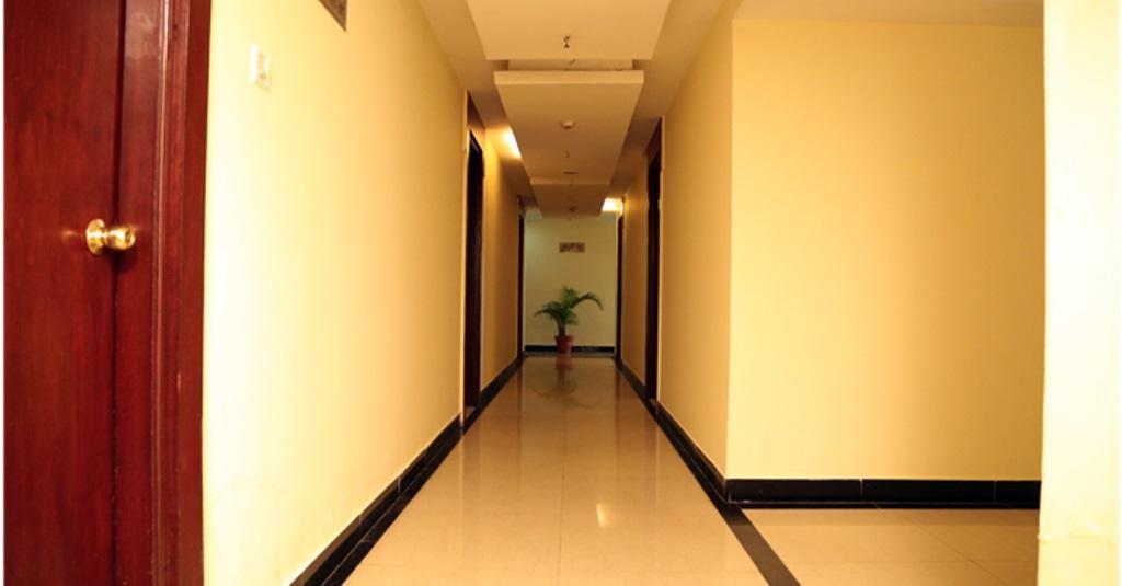 Hollyhock Hotel 3*