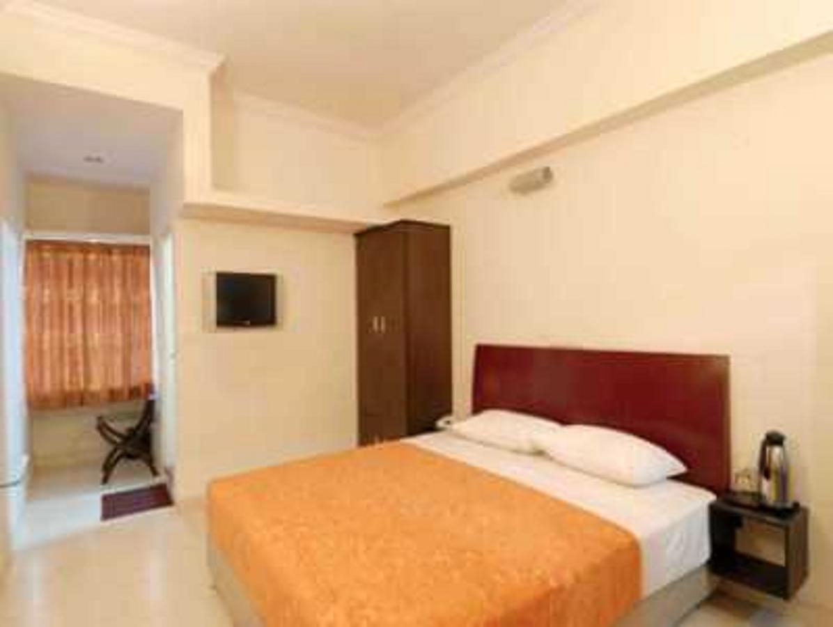 Hotel Grand Sandarshini