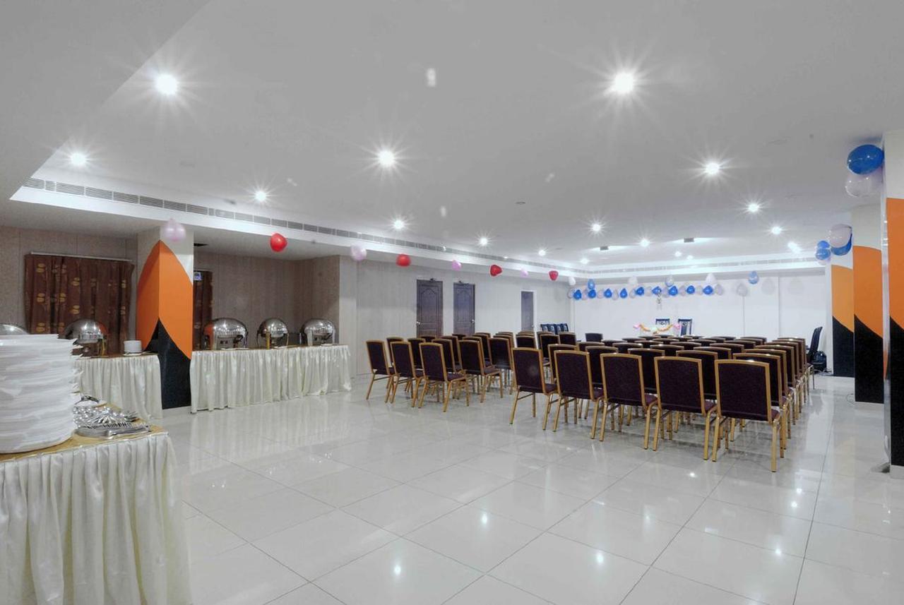Hotel Grand Sandarshini