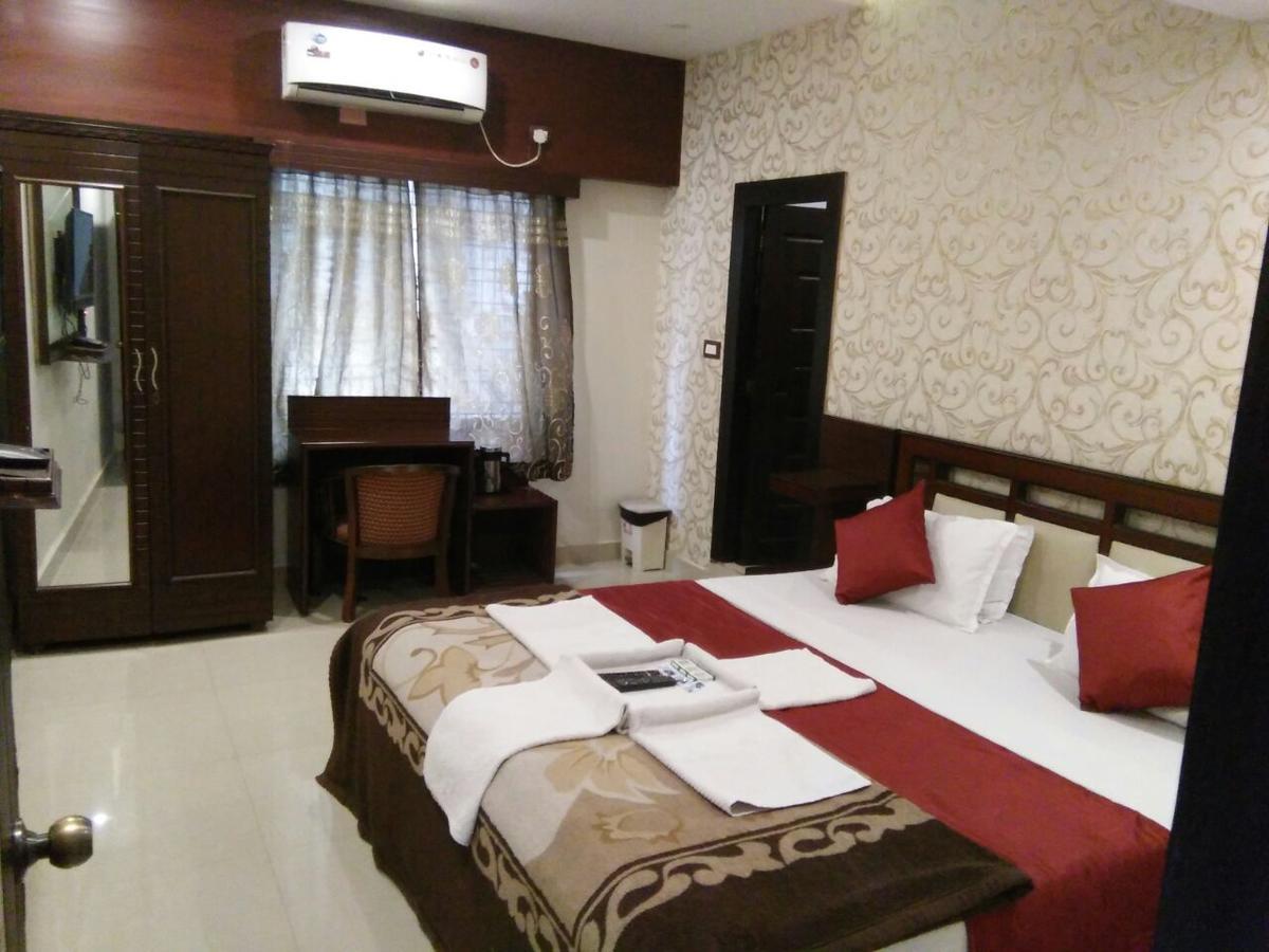 Grand Sandarshini Hotel