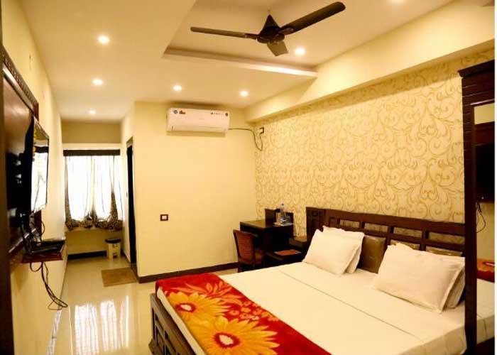 Grand Sandarshini Hotel 3*