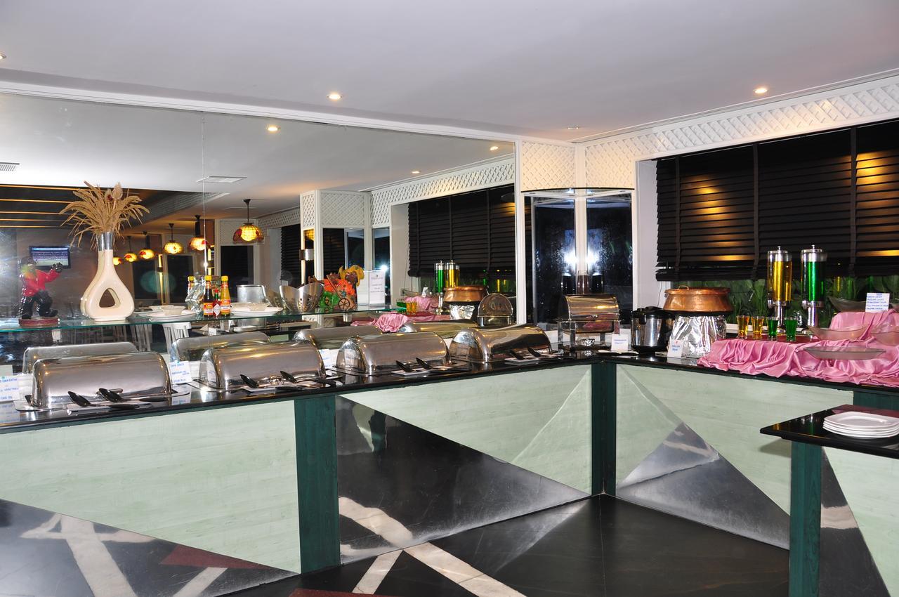 Hotel The Central Court Hyderabad