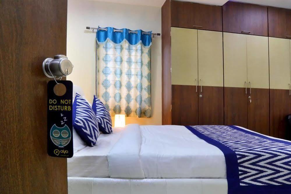 Hotel Oyo Hitech City 3*