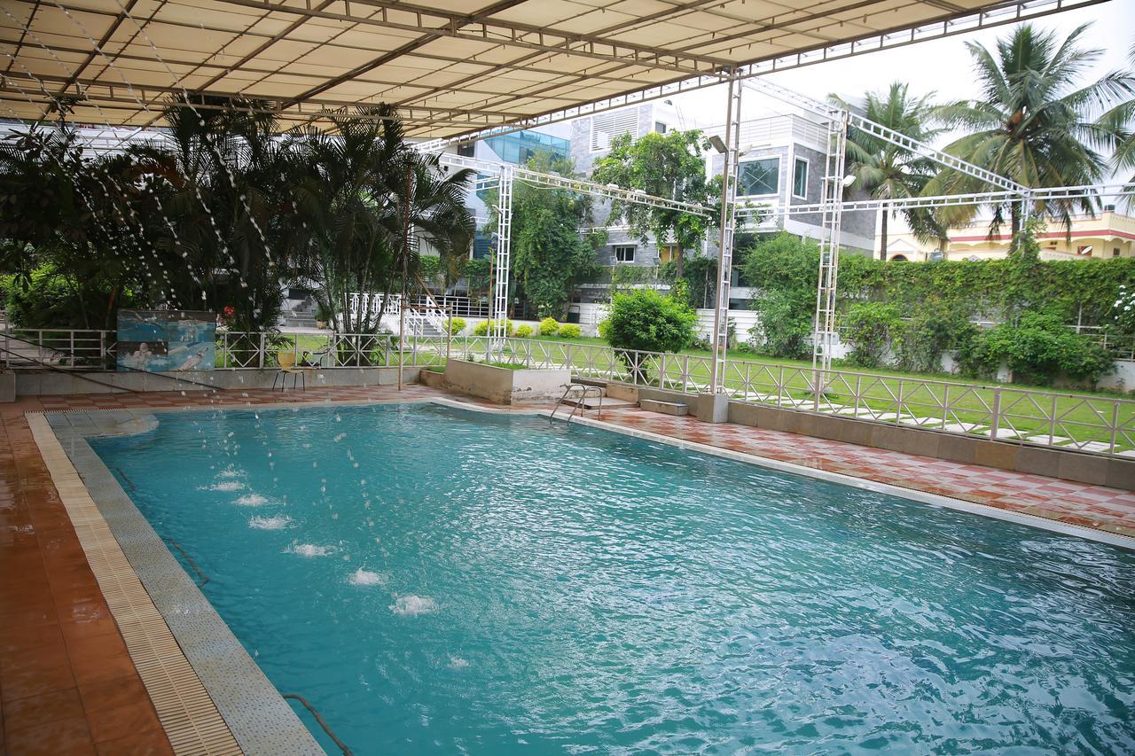 Lokis Forest Hotel