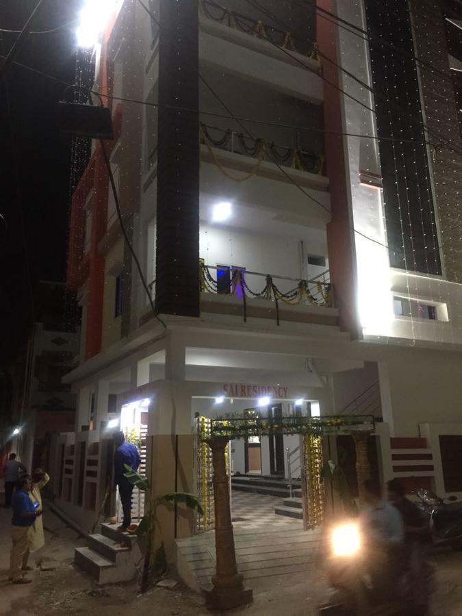 Royal Suites Service 1bhk Near Aig Hospital Gachibowli Hyderabad