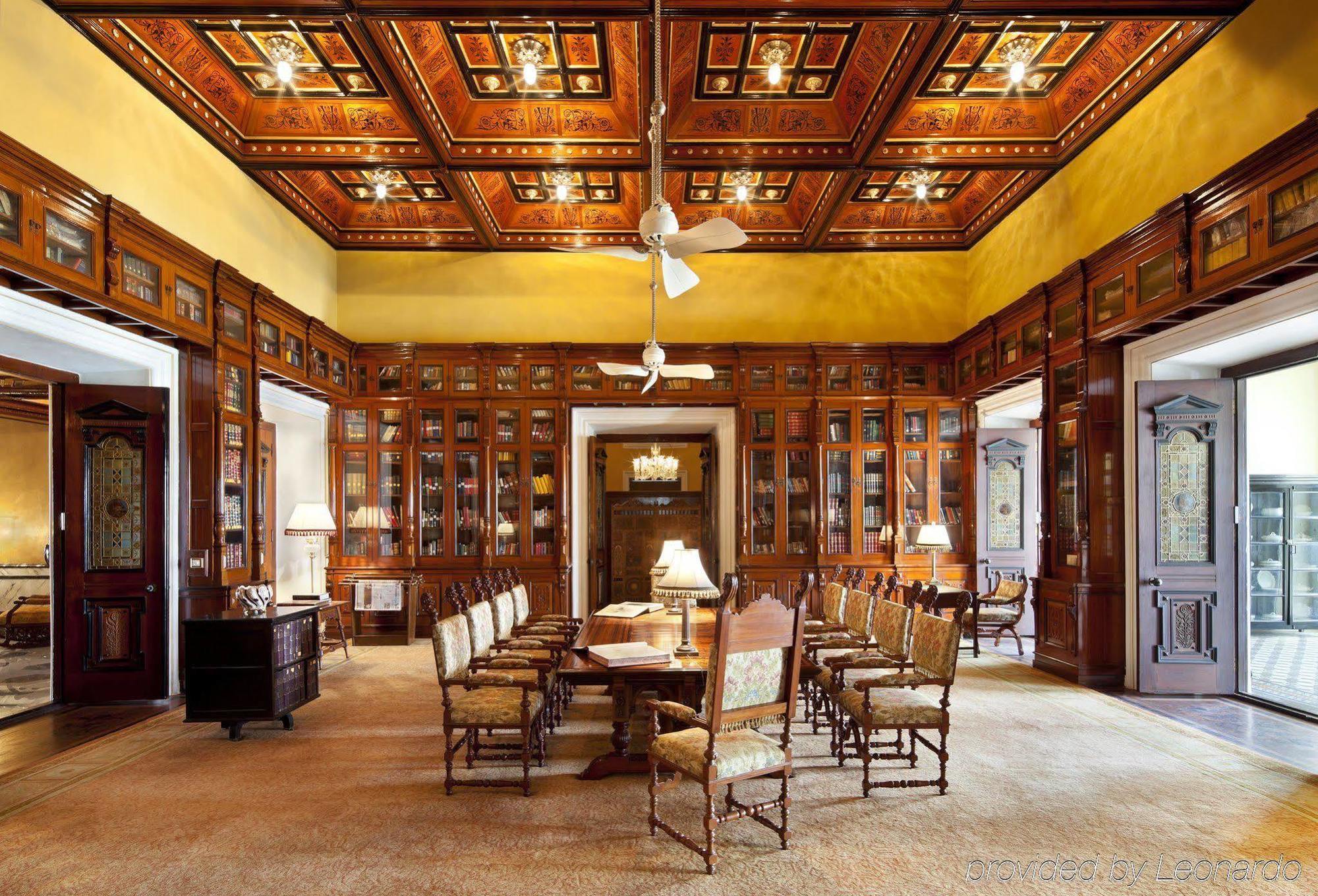 Taj Falaknuma Palace 5*
