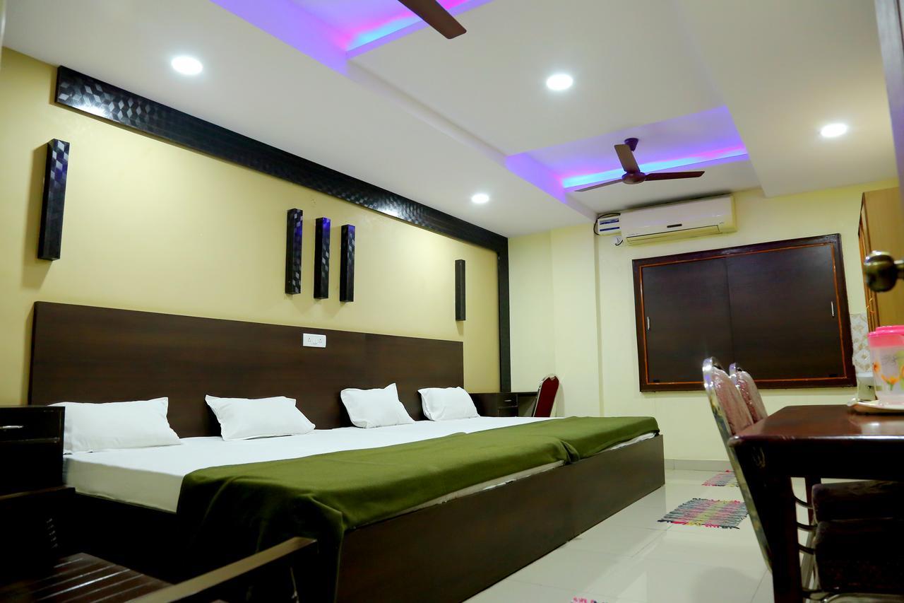Divya Hyderabad