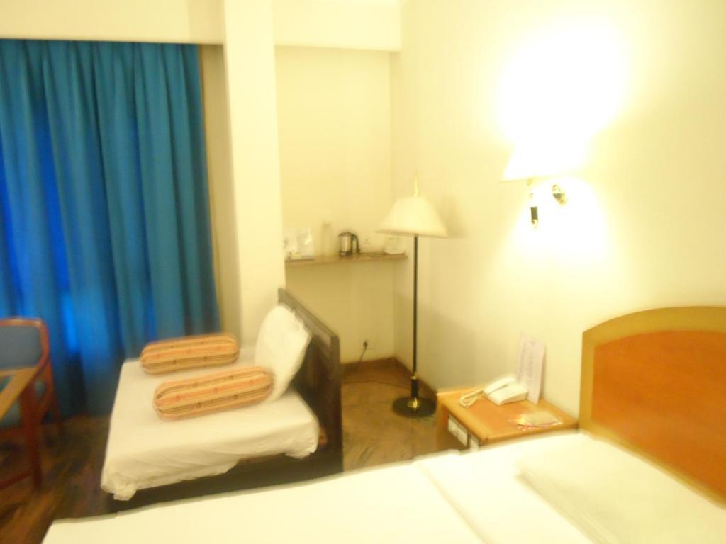 Hotel Kamat Lingapur