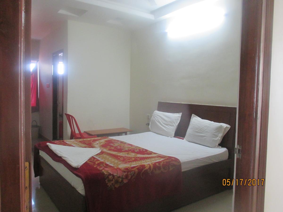 Lodge Sri Sai Ganesh *