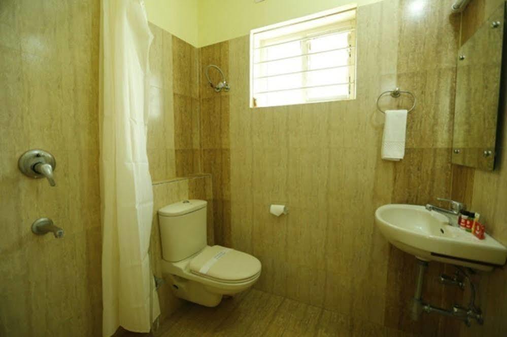 Apartment Oyo Hc Max Cure Hospital Hyderabad