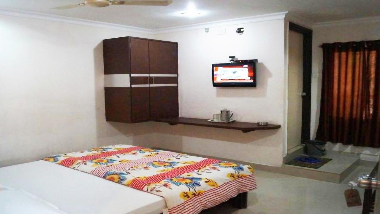 Vaishnavi Group Of 3*