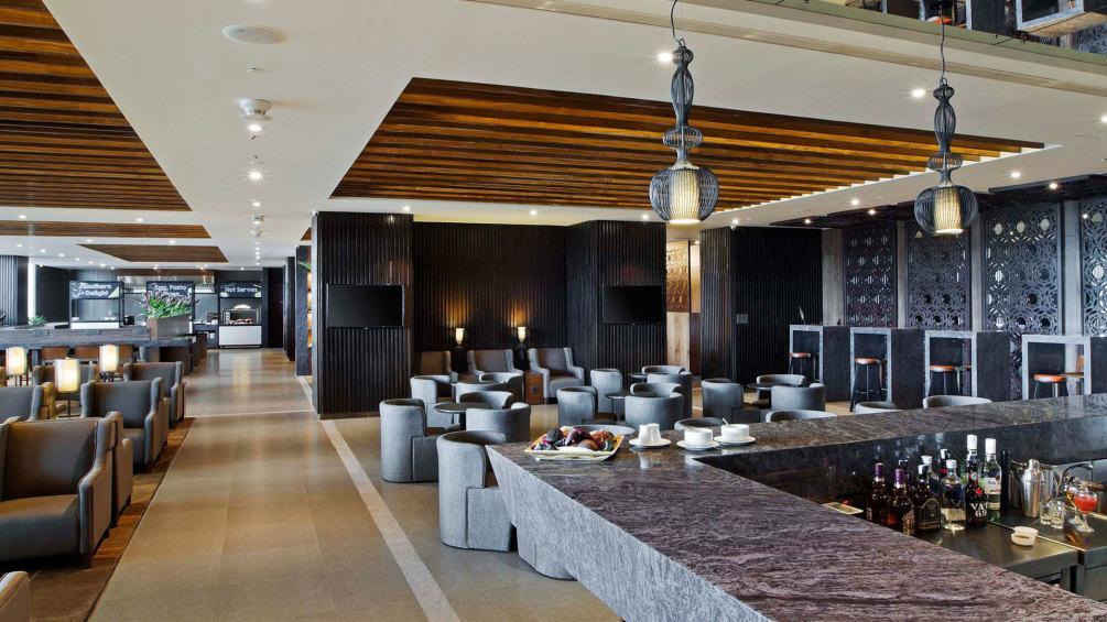 Transit By Plaza Premium Lounge Hotel *