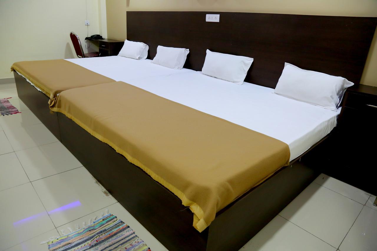 Divya * Hyderabad