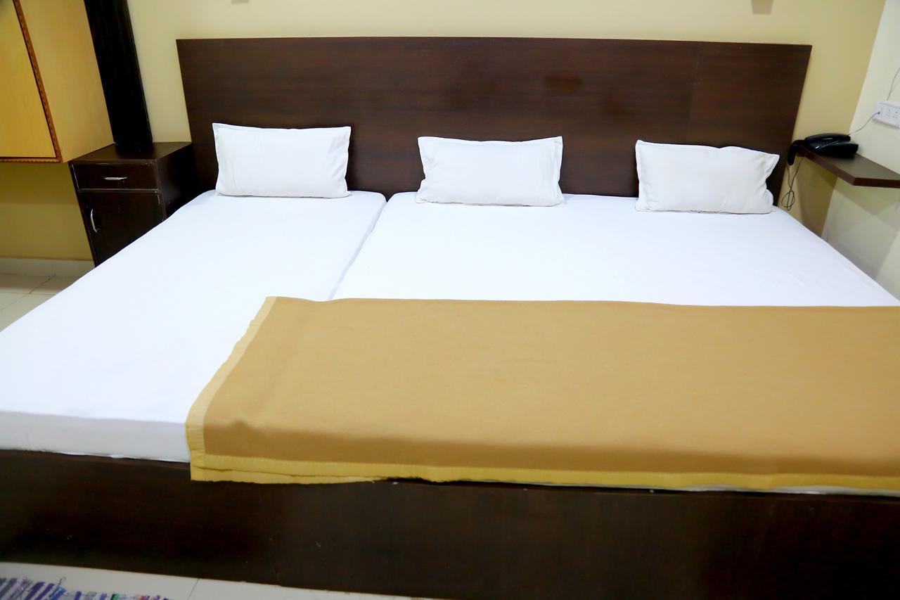 Divya Hotel