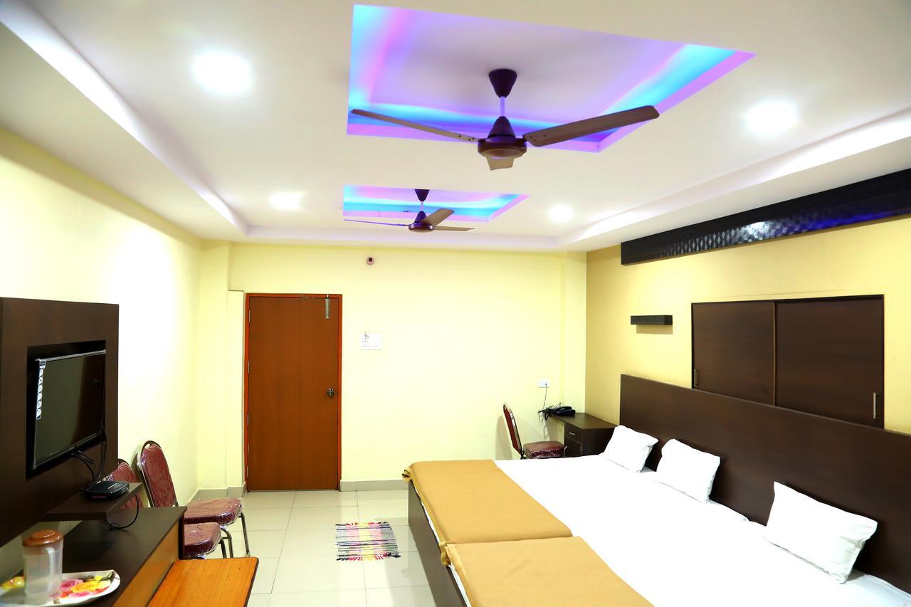 Divya * Hyderabad