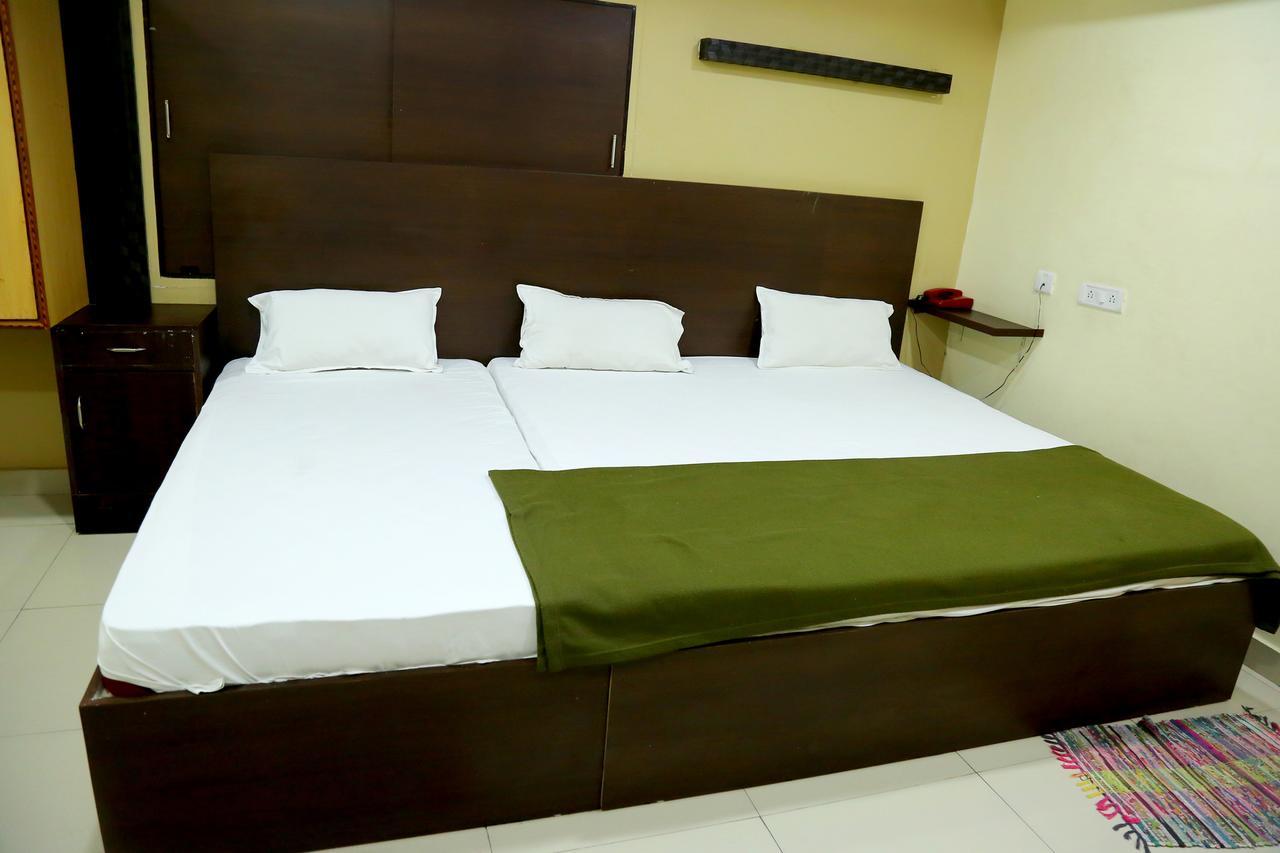 Divya * Hyderabad