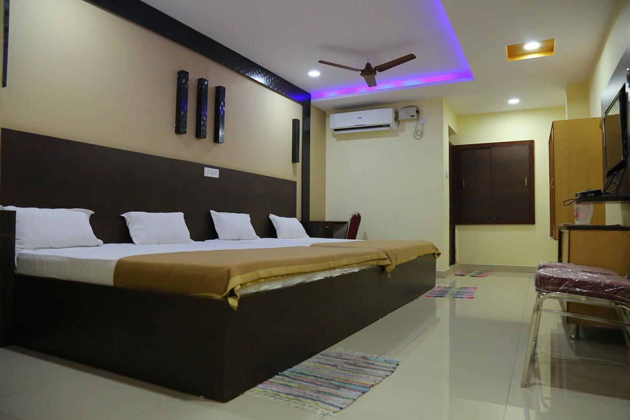 Divya Hotel